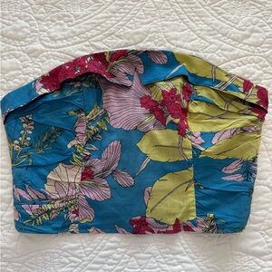 Strapless crop top. Size M. Back zipper.